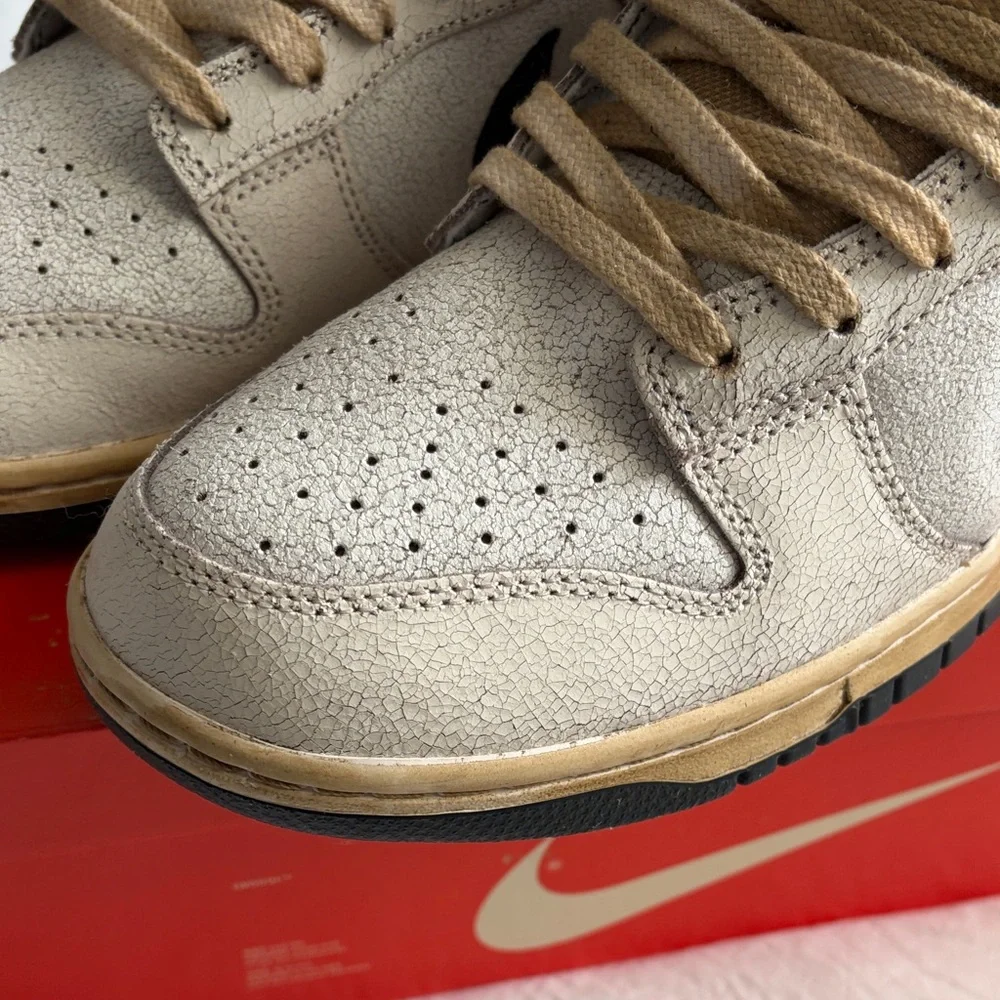 Nike Dunk Low SP / Stranger Things / Phantom and Midnight Navy / Size 11 - Picture 5 of 13